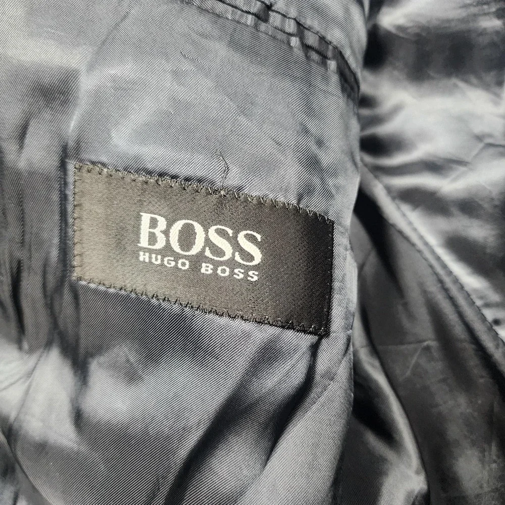 Hugo Boss Blazer Mens 42R Gray Check Tweed Cashmere Wool Sport Coat Jacket
